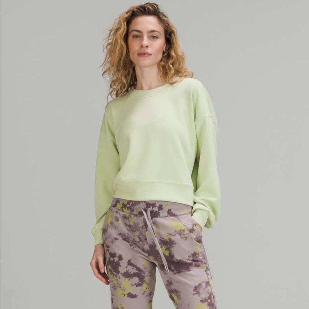 NWOT Perfectly Oversized Cropped Crew
*Softstreme